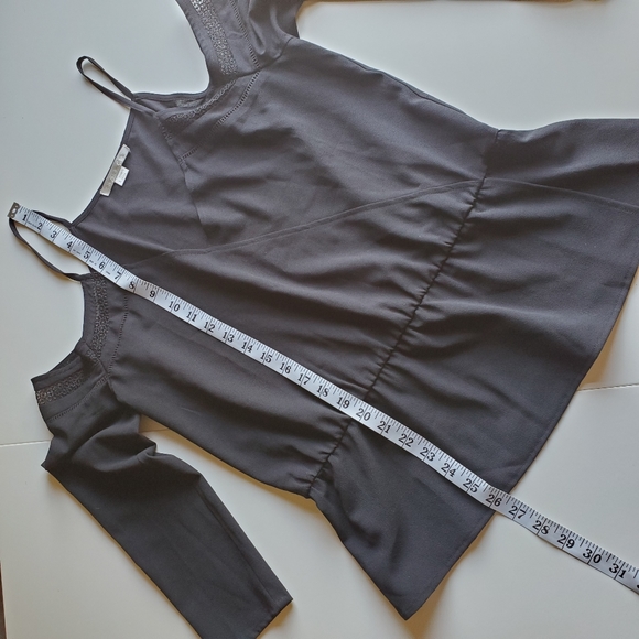 cooper & ella cold shoulder 3/4 sleeve black blouse with crochet detail - Picture 7 of 8